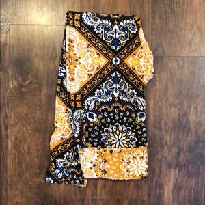 LuLa Roe TC leggings